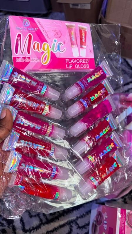 Lips gloss